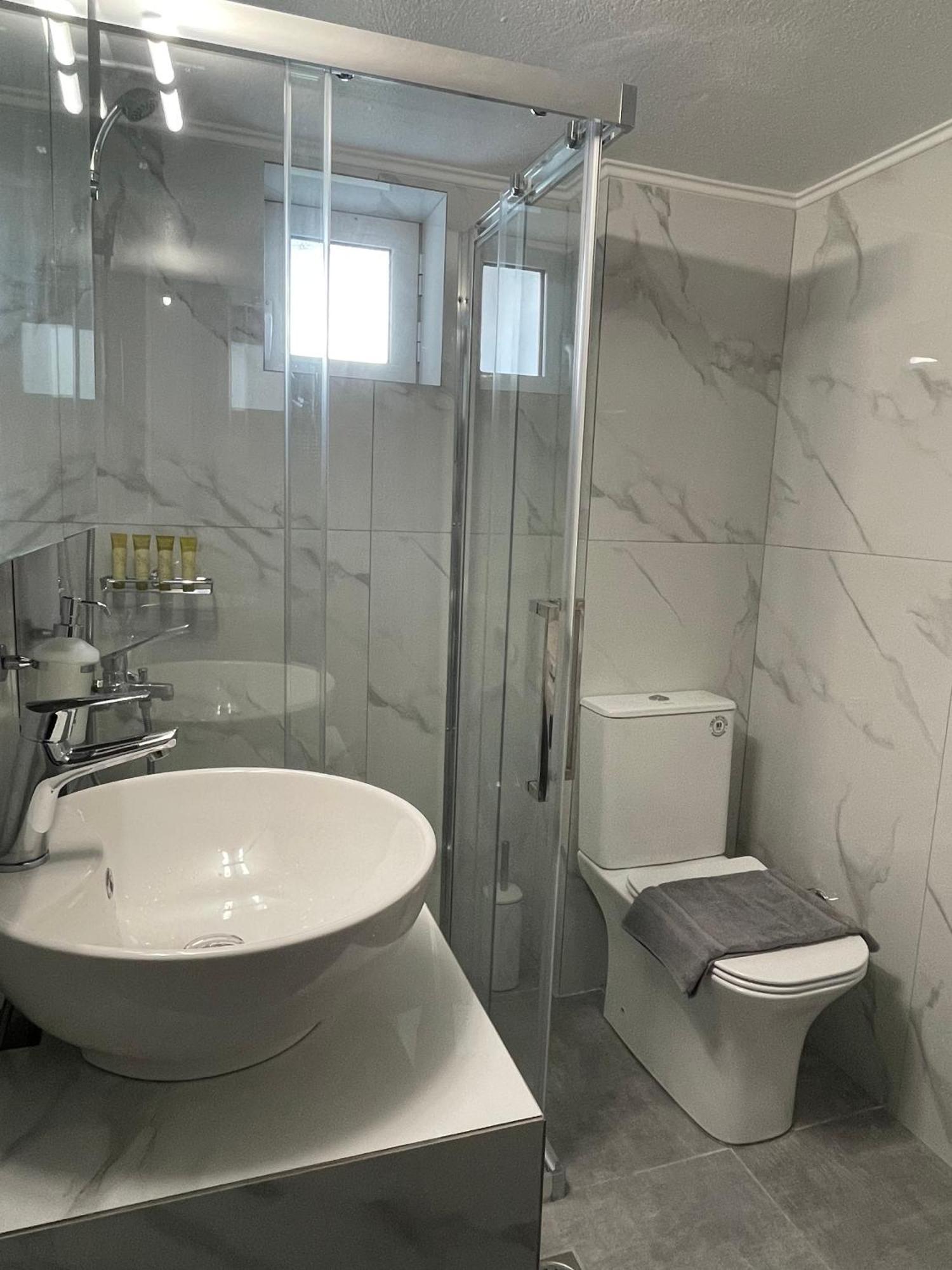 Dt Luxury Apartment Nea Peramos  Ngoại thất bức ảnh