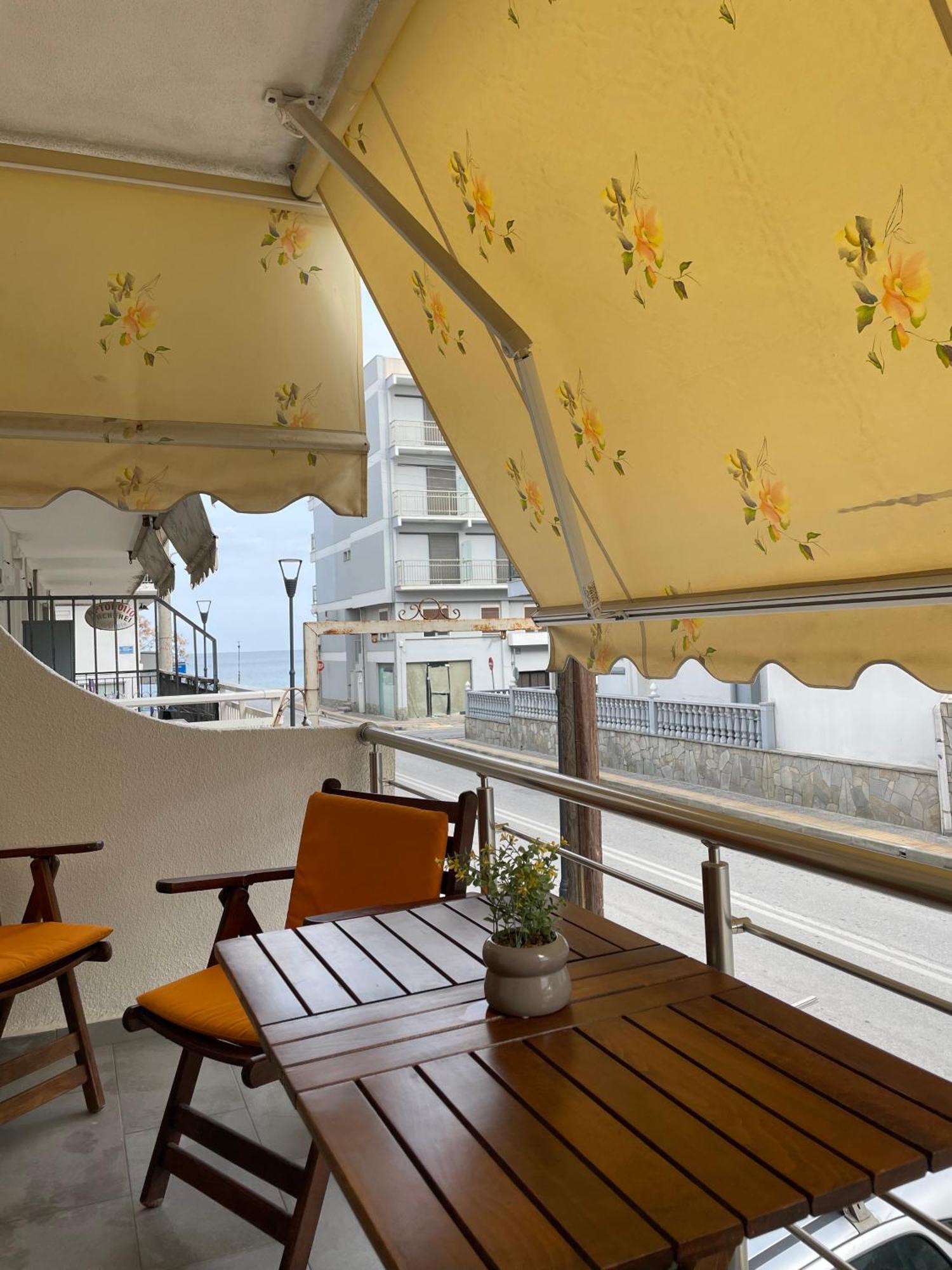 Dt Luxury Apartment Nea Peramos  Ngoại thất bức ảnh