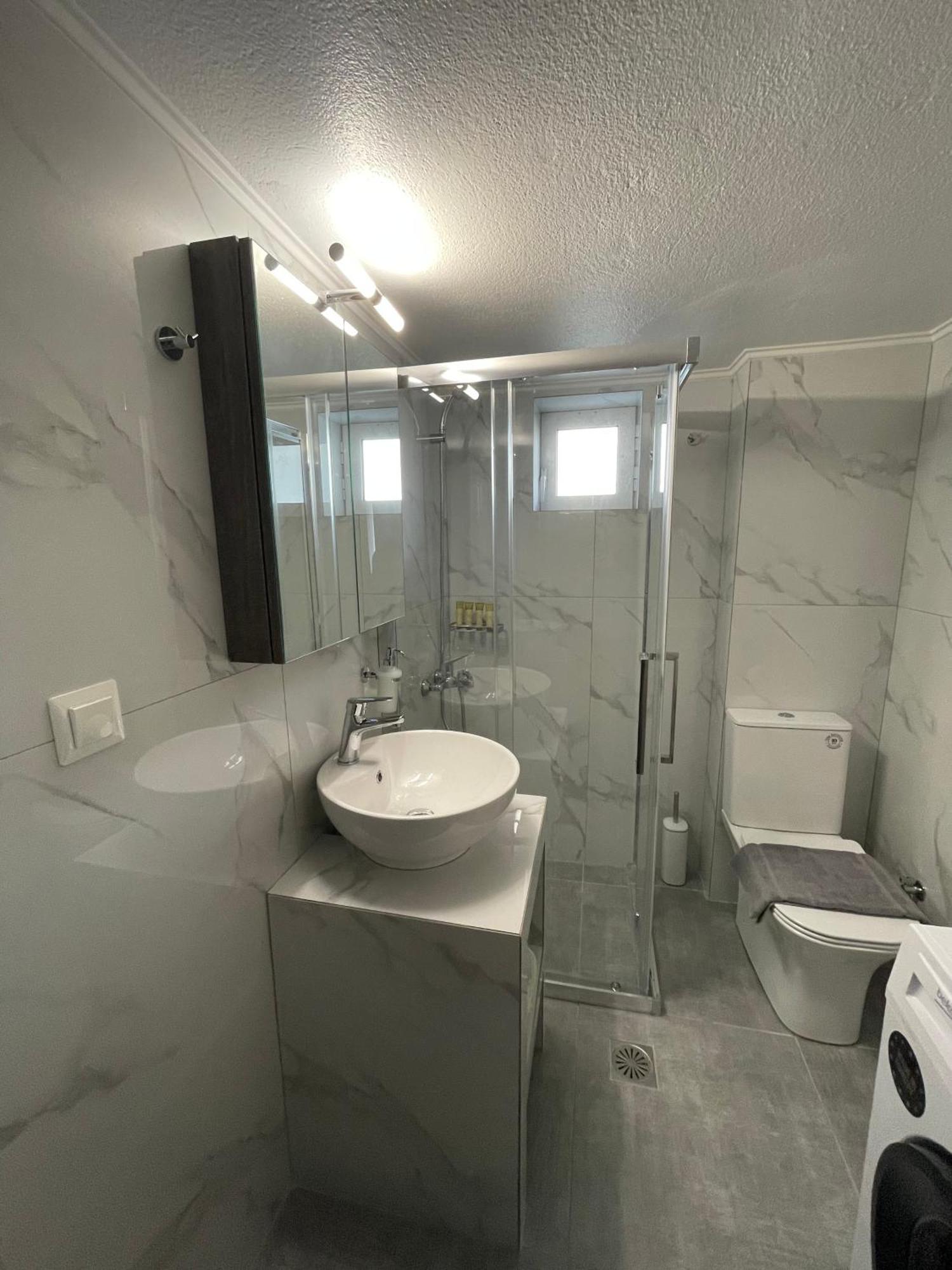 Dt Luxury Apartment Nea Peramos  Ngoại thất bức ảnh