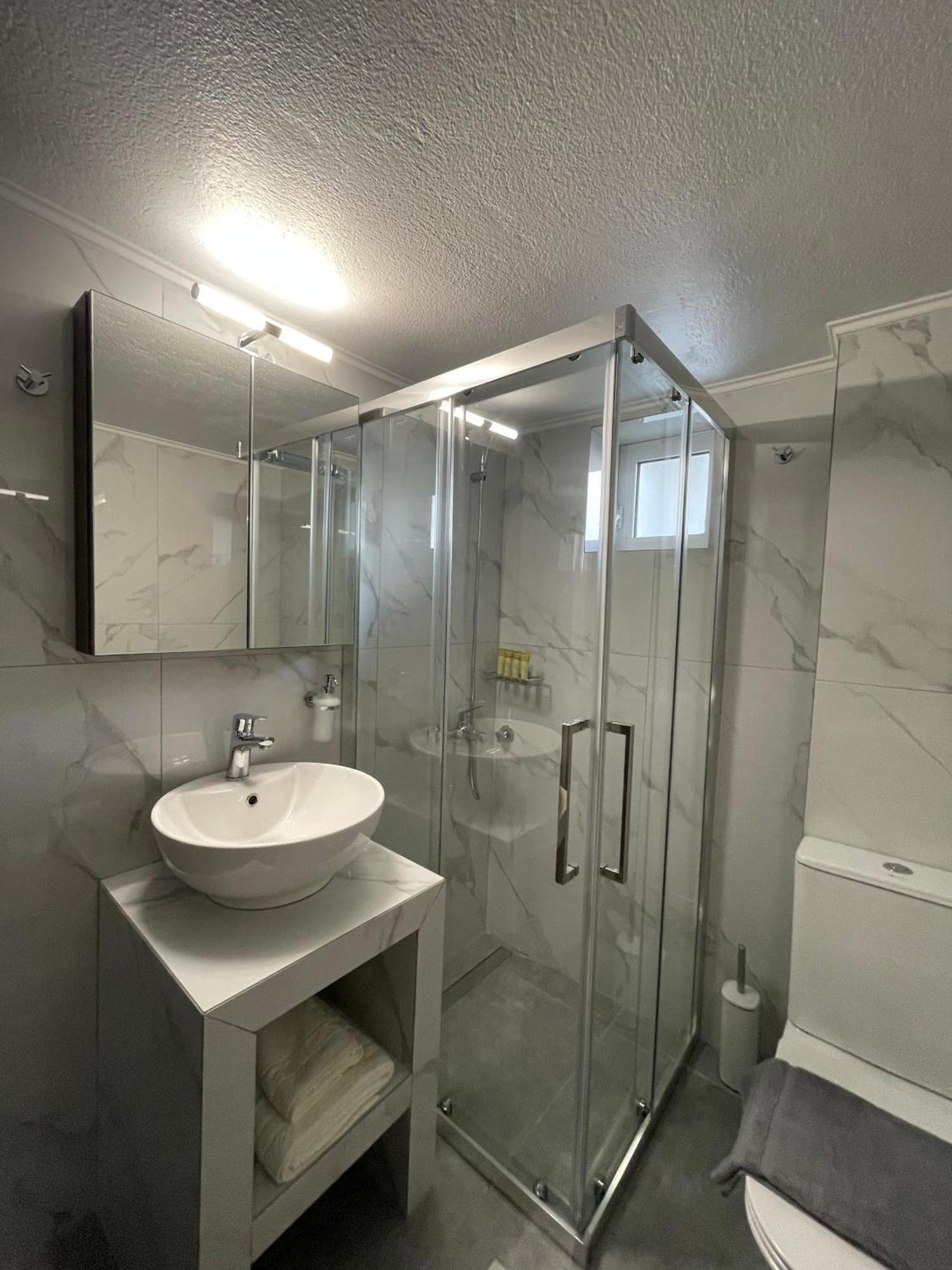 Dt Luxury Apartment Nea Peramos  Ngoại thất bức ảnh